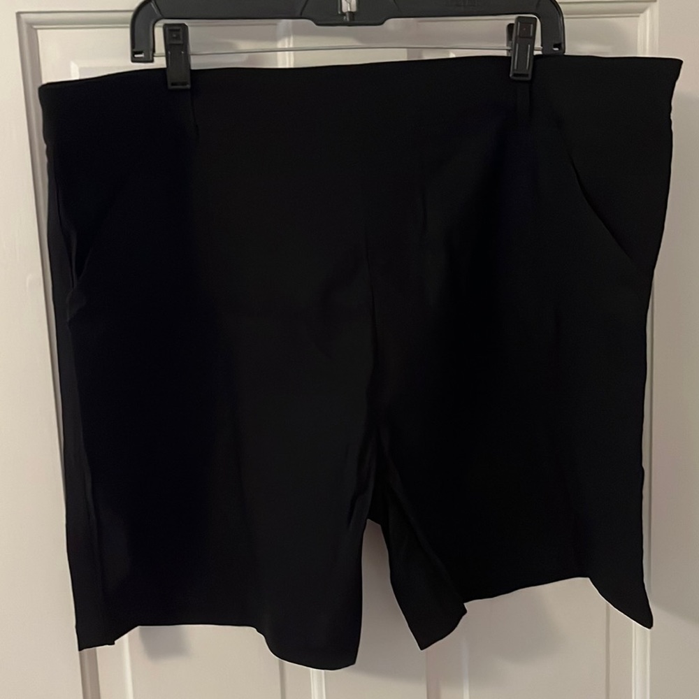 Never worn black stretch twill shorts- 4” inseam.
